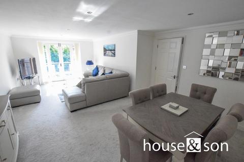 2 bedroom apartment for sale, East Cliff Manor, 45 Christchurch Road, East Cliff, Bournemouth, BH1