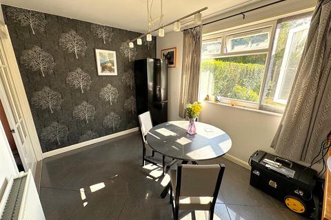 1 Brookes Grove, Corby, NN17 2AQ