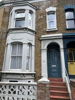1 bedroom apartment for sale, Powerscroft Road, Lower Clapton, London, Hackney, E5 0PP