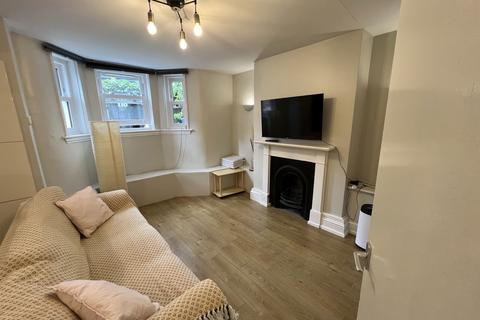 1 bedroom apartment for sale, Powerscroft Road, Lower Clapton, London, Hackney, E5 0PP