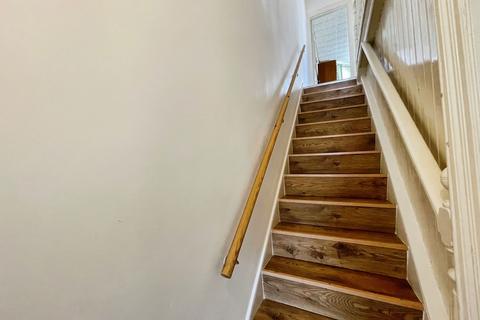 20 Graham Road, London, N15 3NL