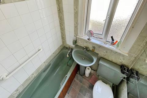 20 Graham Road, London, N15 3NL