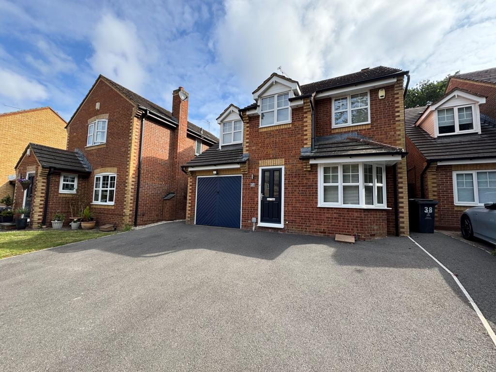 Dunsford Close