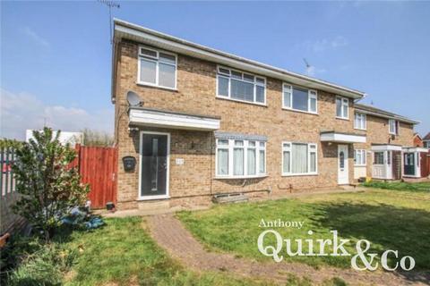 3 bedroom semi-detached house for sale, Hilton Road, Canvey Island, SS8