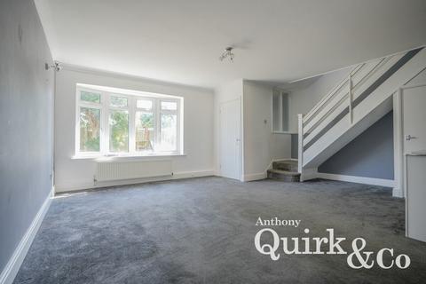 3 bedroom semi-detached house for sale, Hilton Road, Canvey Island, SS8