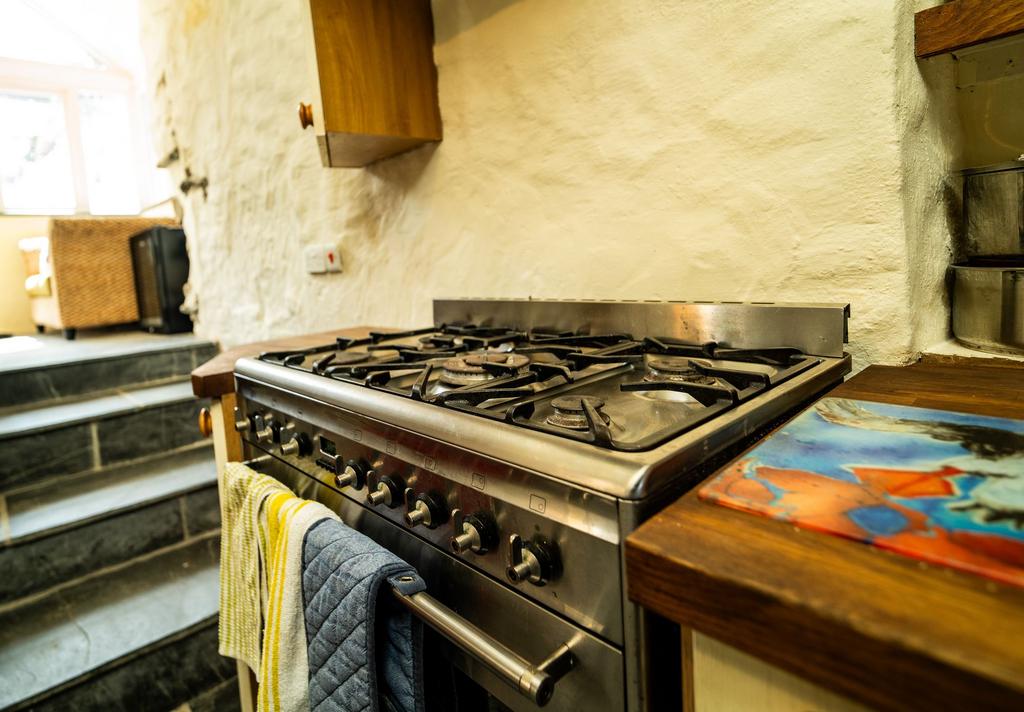 Open-Plan Kitchen / Dining Room
