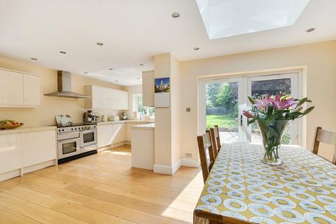 52 Links Way, Beckenham, BR3 3DQ