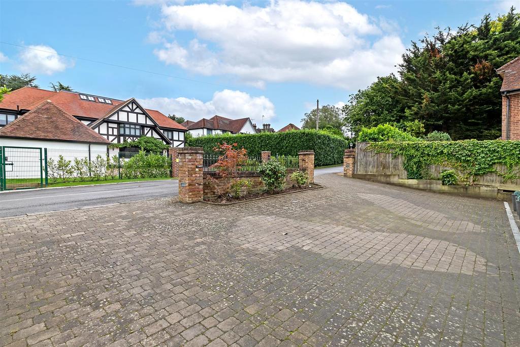 25 The Avenue-11.jpg