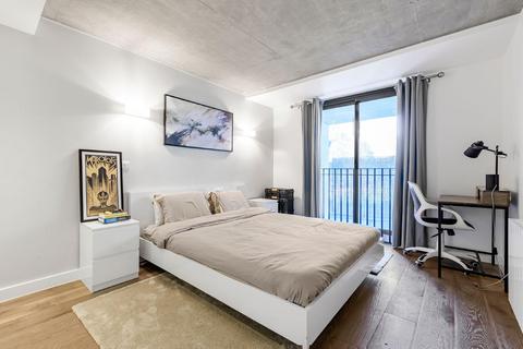 3 bedroom flat for sale, Copenhagen Street, Islington, London, N1