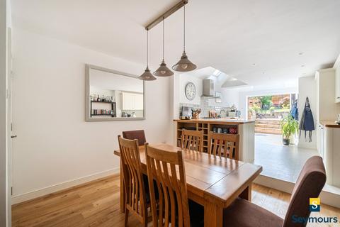 19 Denzil Road, Guildford, GU2 7NQ