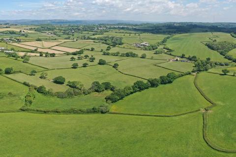undefined, Lot 2 - Approximately 33.96 acres of land at Tyn Y Coed Farm, Bonvilston, Vale of Glamorgan, CF5 6TQ