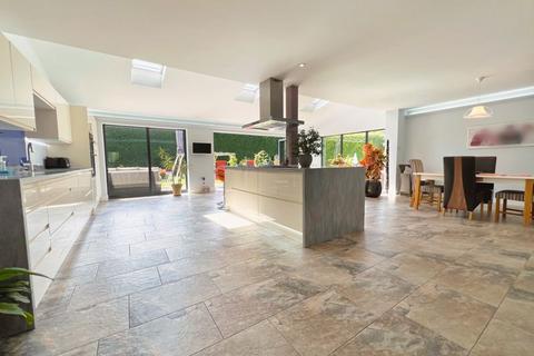 4 bedroom detached house for sale, 18 Ruperra Close, Old St. Mellons, Cardiff CF3 6HX