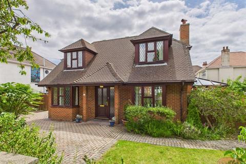 79 Durrington Road, Bournemouth, BH7 6PZ