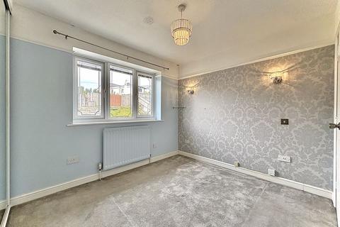 48 Harvest Close, Upper Gornal, Dudley, DY3 2HT