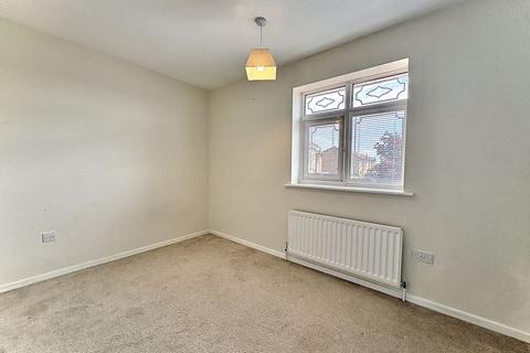 48 Harvest Close, Upper Gornal, Dudley, DY3 2HT