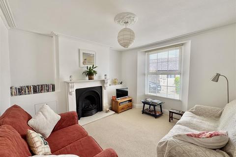 3 bedroom cottage for sale, Richmond Terrace, Truro