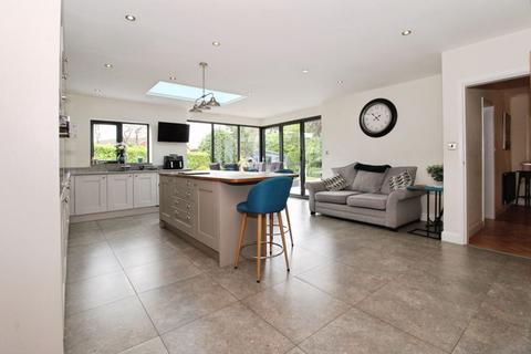 6 bedroom detached house for sale, Stencills Road, Walsall, WS4 2HJ