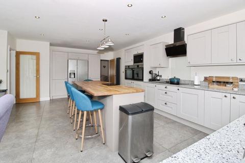 6 bedroom detached house for sale, Stencills Road, Walsall, WS4 2HJ