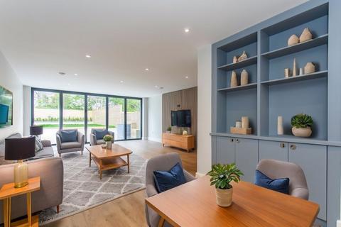 4 bedroom semi-detached house for sale, Ladies Mile Road, Brighton