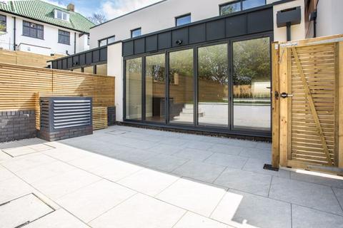 4 bedroom semi-detached house for sale, Ladies Mile Road, Brighton