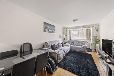 2 bedroom flat for sale, Chestlands Court, Hercies Road, Uxbridge