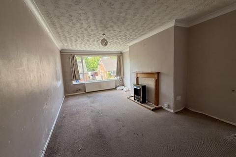 6 Deepdale Close, Stoke-on-trent, ST6 8XF
