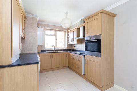 2 bedroom flat to rent, Nightingale Lane, London
