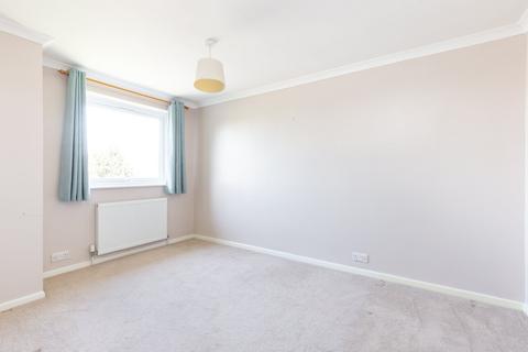 2 bedroom flat to rent, Nightingale Lane, London