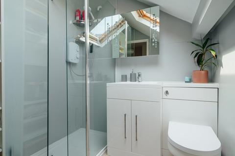 Flat 3, 31 Sansome Walk, Worcester, WR1 1NU