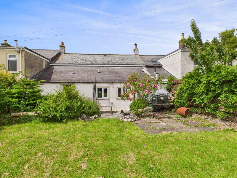 Garden and rear...