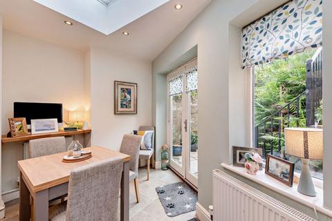 3 bedroom townhouse for sale, High Street, Farndon CH3