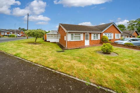 2 bedroom semi-detached bungalow for sale, Quorn Crescent, Stourbridge DY8