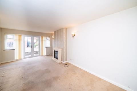 2 bedroom semi-detached bungalow for sale, Quorn Crescent, Stourbridge DY8