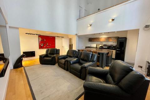2 bedroom penthouse for sale, Dickinson Street, Manchester, M1 4LX