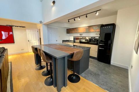 2 bedroom penthouse for sale, Dickinson Street, Manchester, M1 4LX