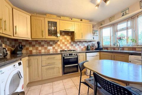 undefined, Woodbridge Close, Leagrave, Luton, Bedfordshire, LU4 9DB