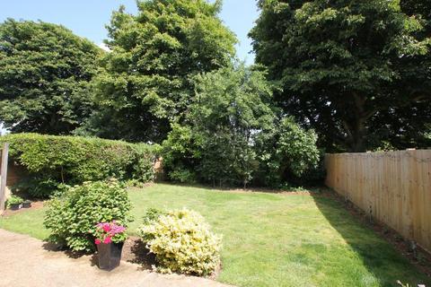 15 Bishop Laney Drive, Ely, CB6 1BZ