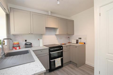 15 Bishop Laney Drive, Ely, CB6 1BZ