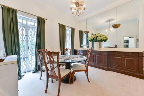 undefined, Abbotsbury Road, Holland Park, London, W14