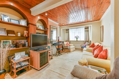 5 Eldertree Way, Mitcham, CR4 1AJ