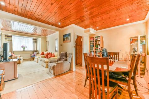 5 Eldertree Way, Mitcham, CR4 1AJ