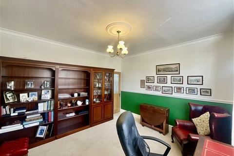4 bedroom semi-detached house for sale, Aughton Road, Swallownest, Sheffield, Rotherham, S26 4TG