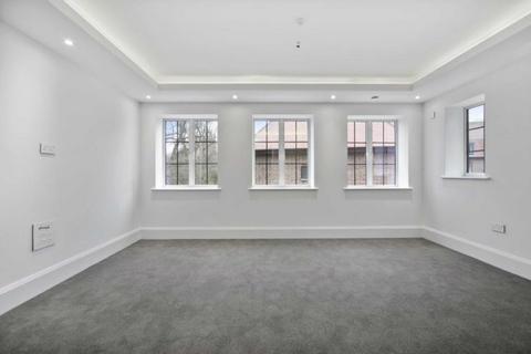 5 bedroom house to rent, Chandos Way, Wellgarth Road NW11