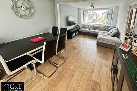 3 bedroom semi-detached house for sale, Oak Road, Oldbury