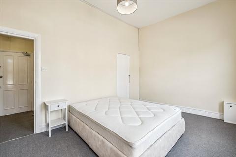 2 bedroom apartment to rent, Balham High Road, London, SW12