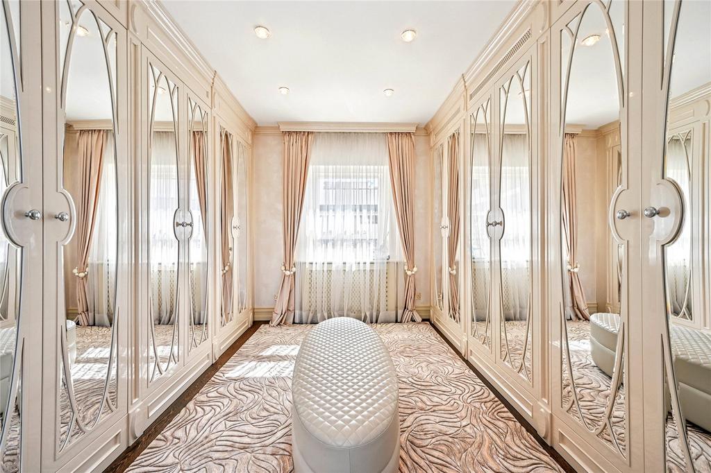 Dressing Room