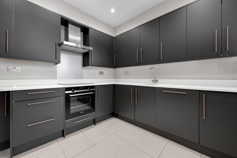 2 bedroom apartment for sale, Leverton, St. Georges Avenue, Weybridge, Surrey, KT13