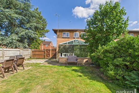 Lunds Farm Road, Reading RG5