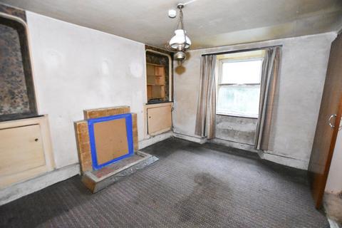 4 bedroom end of terrace house for sale, Stithians Row, Four Lanes, Redruth, Cornwall, TR16