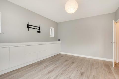 5 bedroom semi-detached house for sale, Parkway, Raynes Park SW20